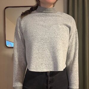 Socialite Women's Light Gray Sweater